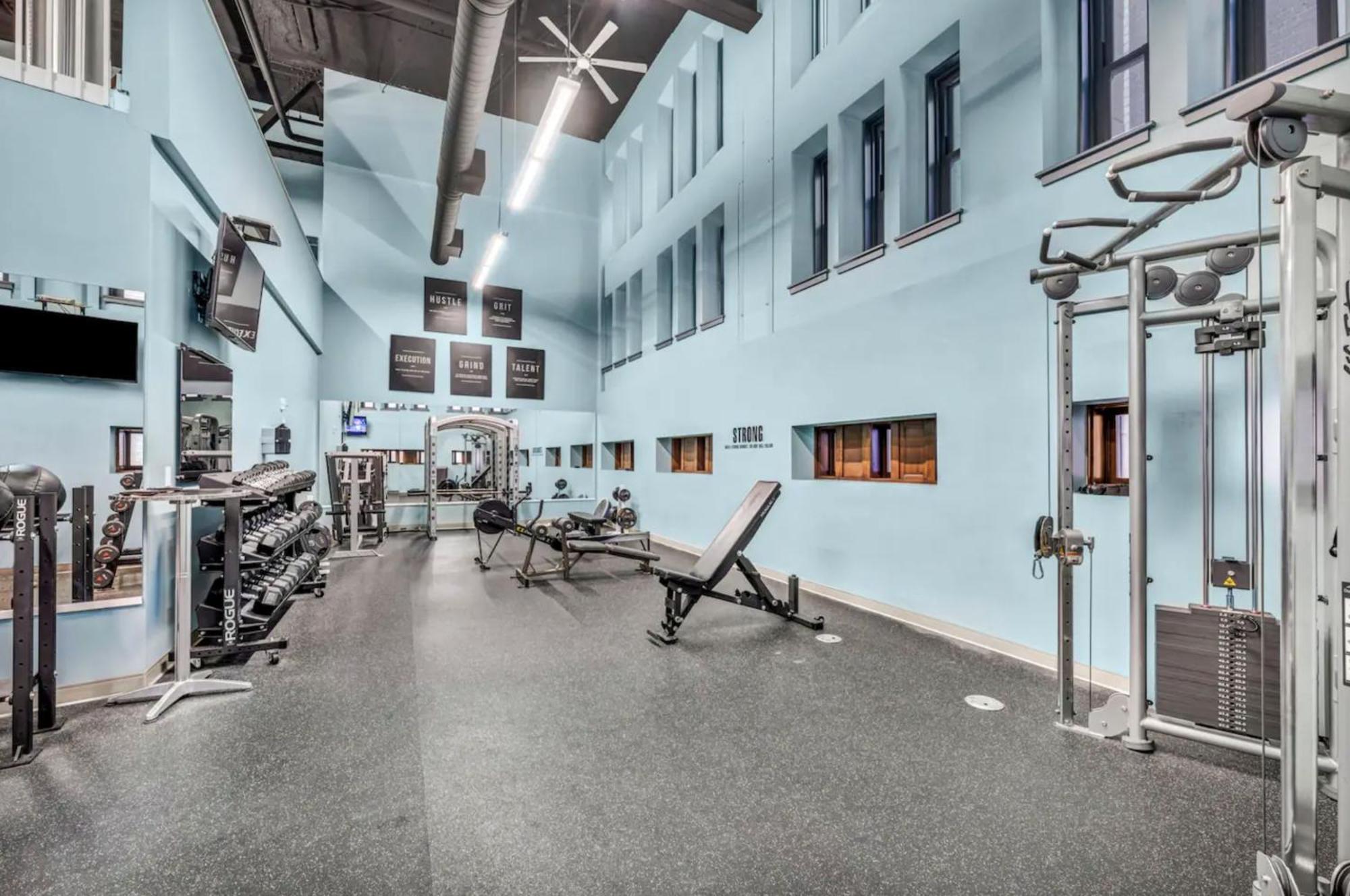Heart Of Dt With Free Pool & Steam Plus Gym Luxe 812 Cleveland Zewnętrze zdjęcie